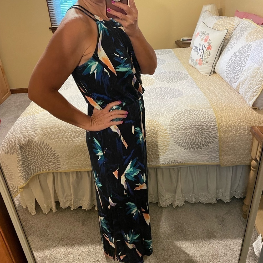Gorgeous floral maxi dress